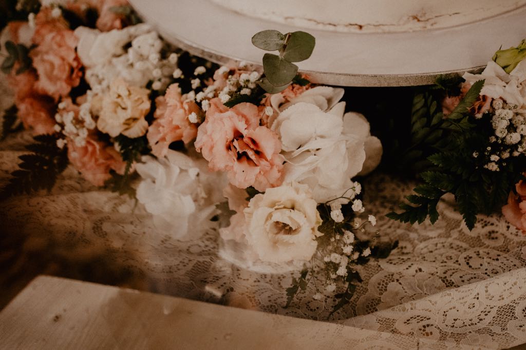 Torta matrimonio: Naked cake al Castello di San Basilio