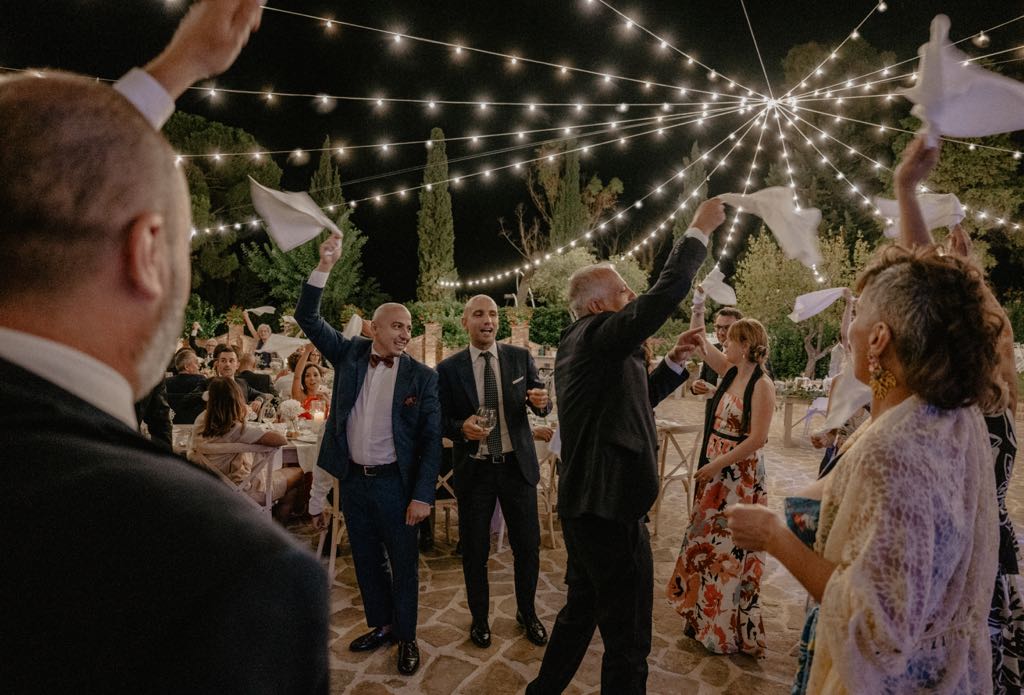 Il matrimonio all'aperto, nella Corte del Castello di San Basilio a Pisticci, nozze fotografate da Giuseppe Bruno Fotografo in Basilicata