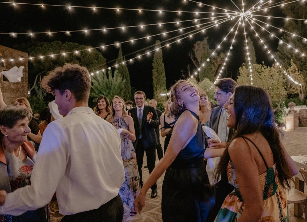 Fotografia del dopo festa del matrimonio a San Basilio a Pisticci