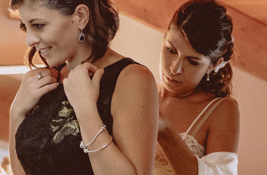 I preparativi a casa della sposa nel giorno del suo matrimonio a Maratea