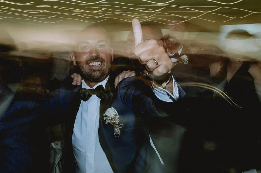 after party, foto di amici durante il matrimonio in basilicata
