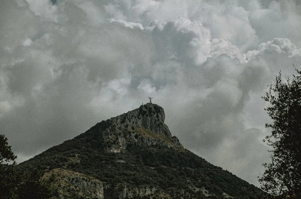 Statua del Cristo Redentore di Maratea, fotografato durante un matrimonio al Santa Venere