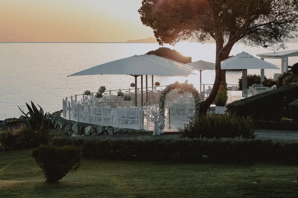 Il tramonto sul mare del Santa Venere durante un matrimonio a Maratea